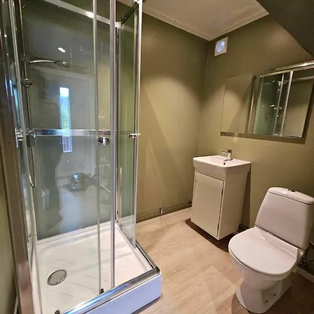 בית הארחה Med Gratis Parkering Og Wifi קריסטיאנסונד